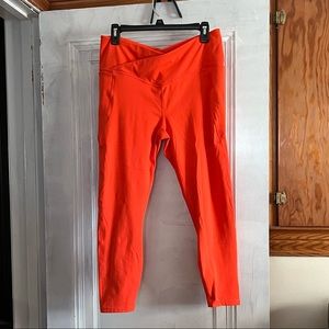🪸Bright Coral Crossover Leggings🧡
